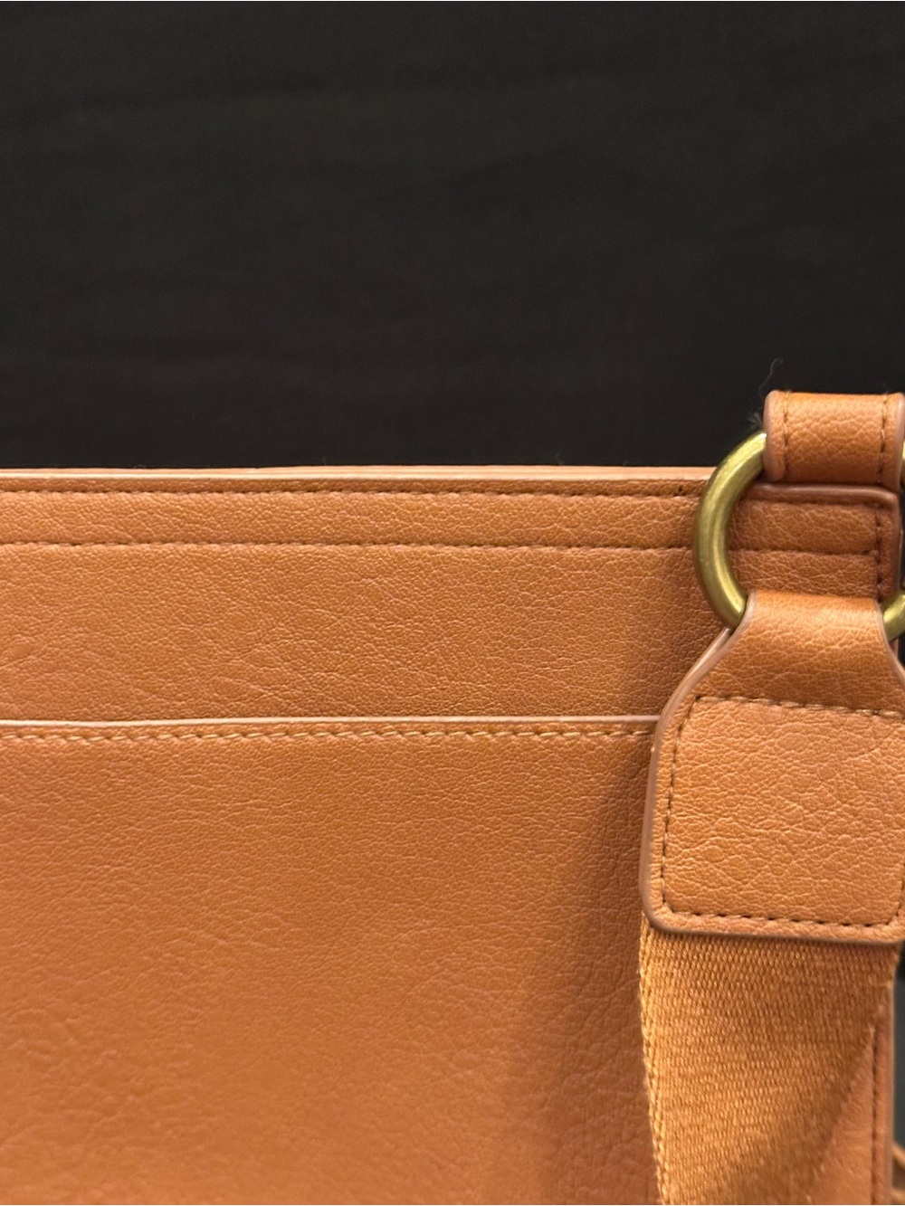 Universal Thread Tan Crossbody Bag with Adjustable Strap - Picture 3 of 4